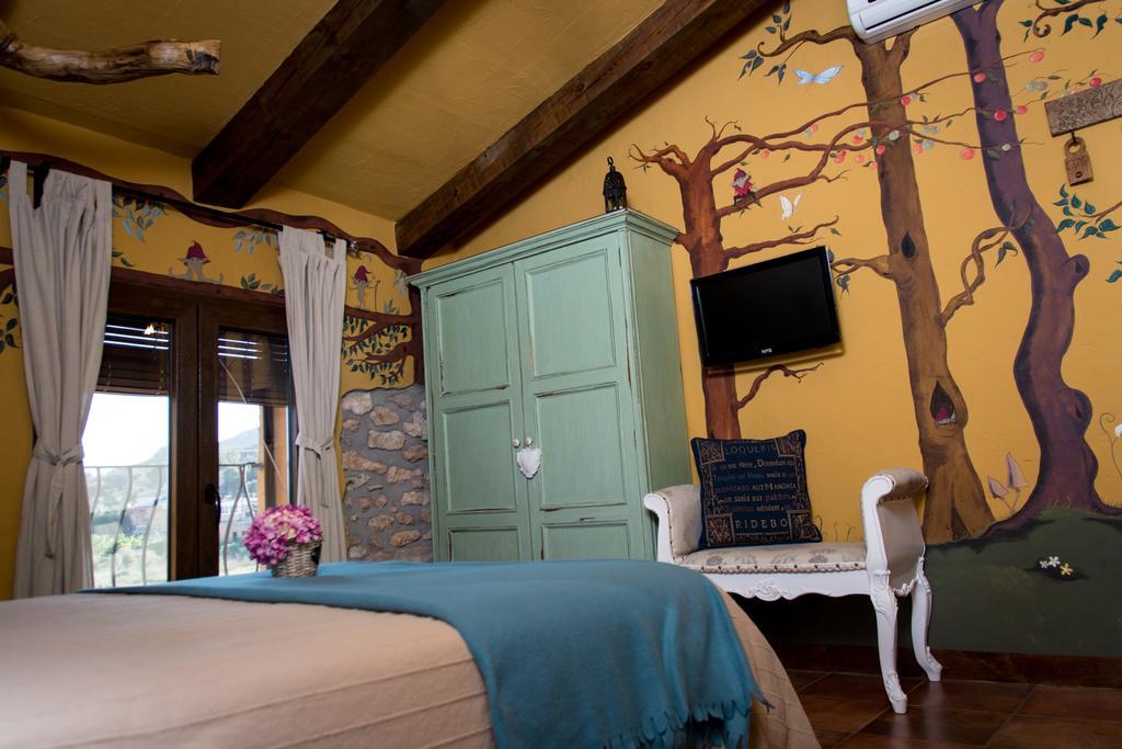 Cal Ganso Encantat Albinyana Room photo